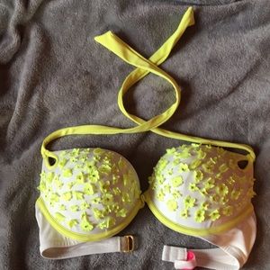 Victoria Secret swimsuit top, perfect condition